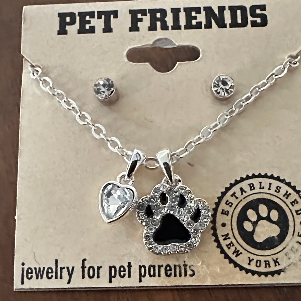 FRIENDS Silver Paw and Heart Necklace